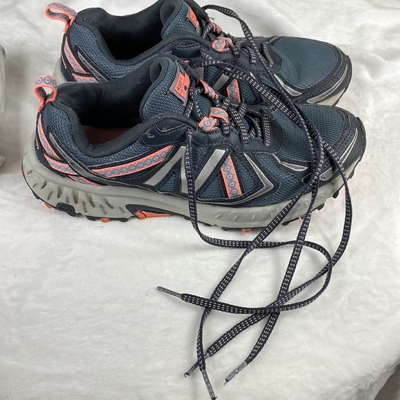New Balance Thunder 410v5 Trail Running Shoes Size 8.5 Gray / Melon GUC - Picture 14 of 14